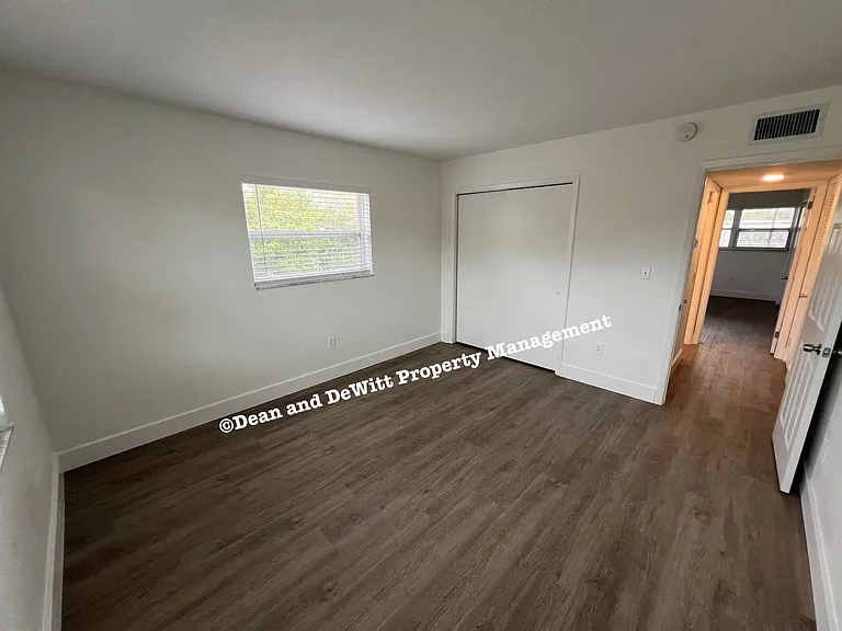 5840 37th Ave N #6 — Photo 13