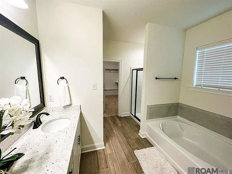 10904 Maitland Ave — Photo 9