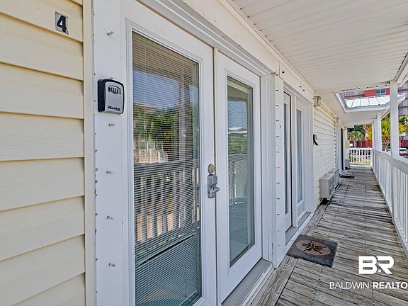 3rd image of 1118 W Beach Blvd #4