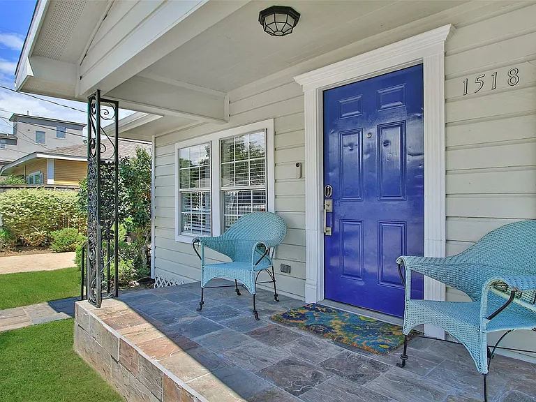 1518 Sabine St — Photo 6