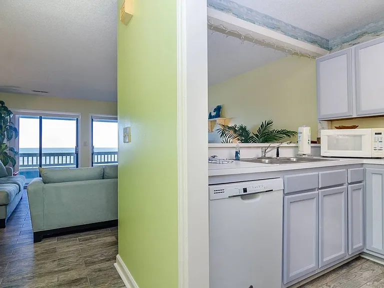 1437 S Fort Fisher Blvd #B-1 — Photo 15