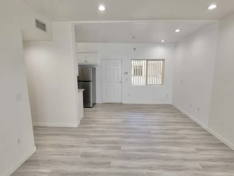 Fruitland Dr — Photo 13