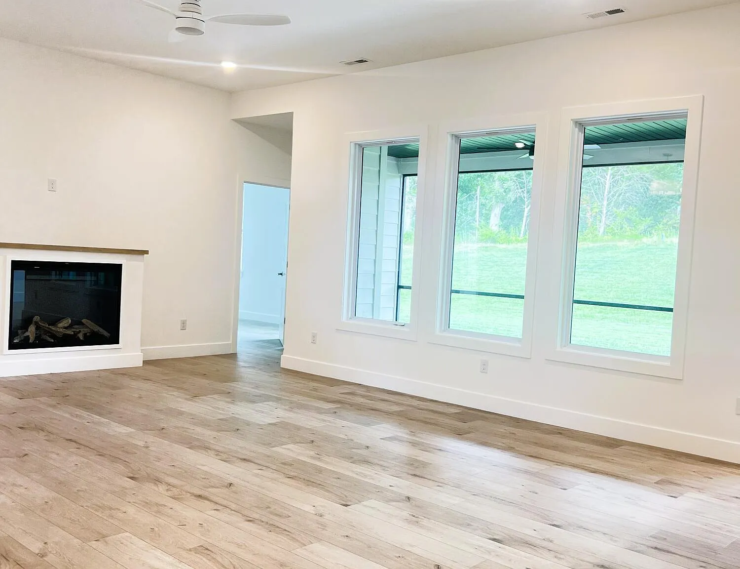 2 bed, 2.0 bath, 1614 sqft, $3,000 — Photo 3