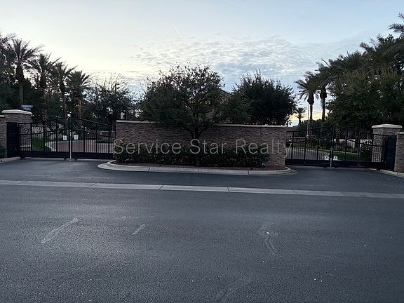 3rd image of 2740 S Equestrian Dr Unit 101