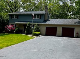 132 N Providence Rd, Hazle Township, PA 18202