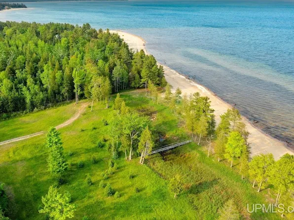 County Road 435 Cmn, Manistique, MI 49854