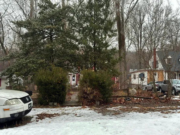 12601 Old Germantown Rd, Waynesboro, PA 17268