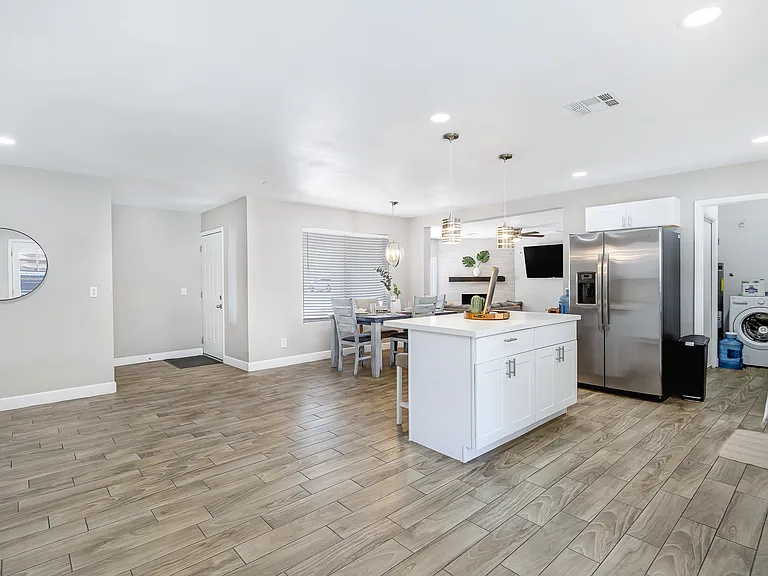 252 S Neely St — Photo 9