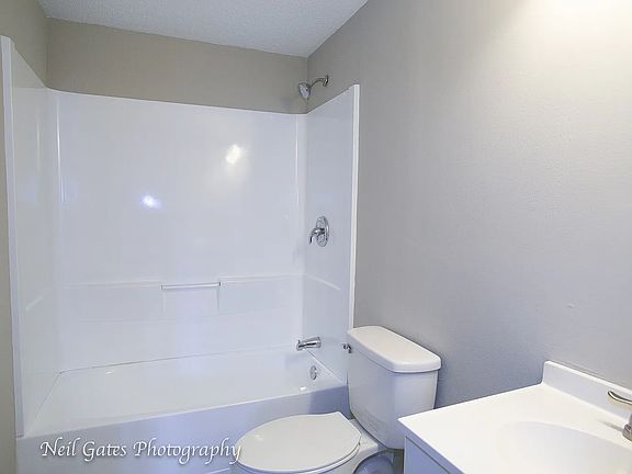 5th image of 18415 W Grand Dr