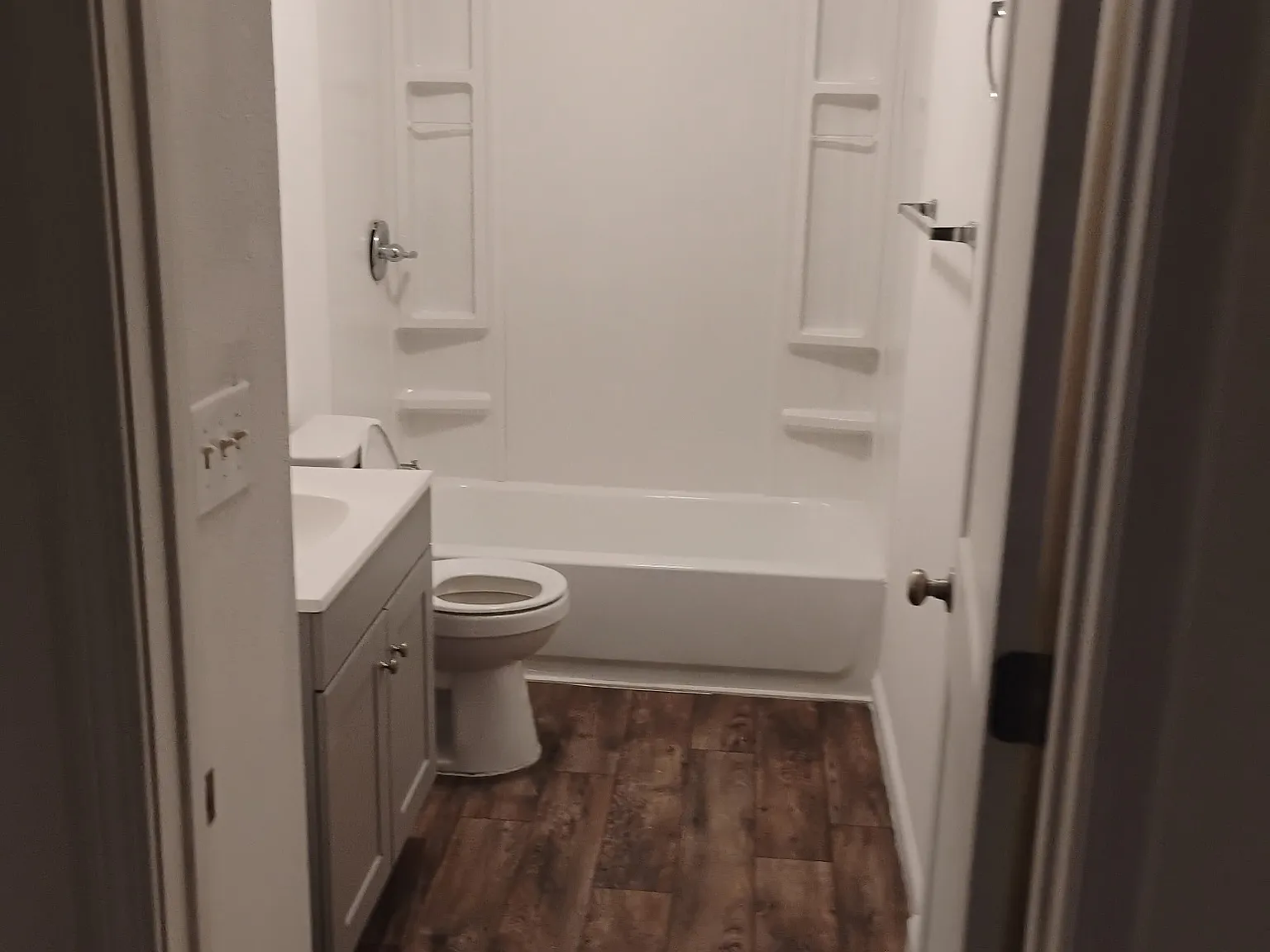 3 bed, 1196 sqft, $1,700 — Photo 3