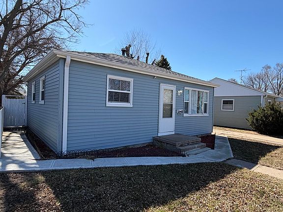 2nd image of 2601 W 7th St