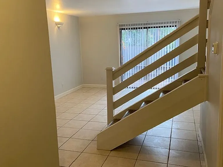 Spacious 2 bedroom , 1 bath - Just 8 minutes from the University of South Carolina! — Photo 4