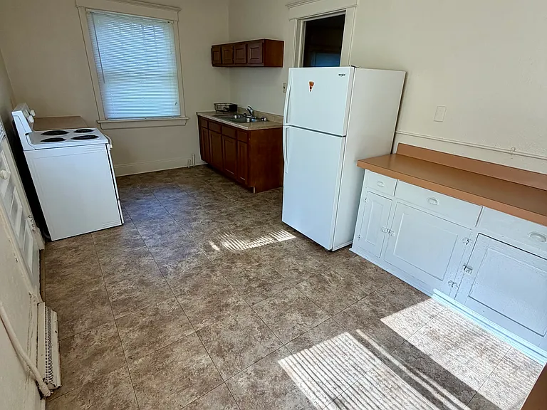 1118 S 23rd St #C1 — Photo 3