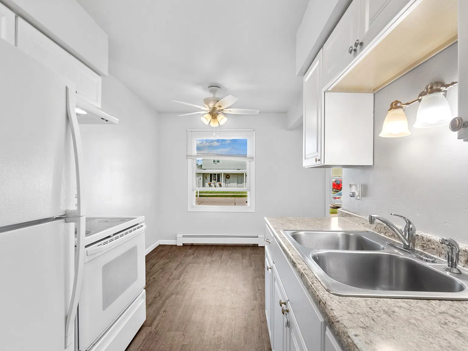 2315 E Peter St — Photo 3