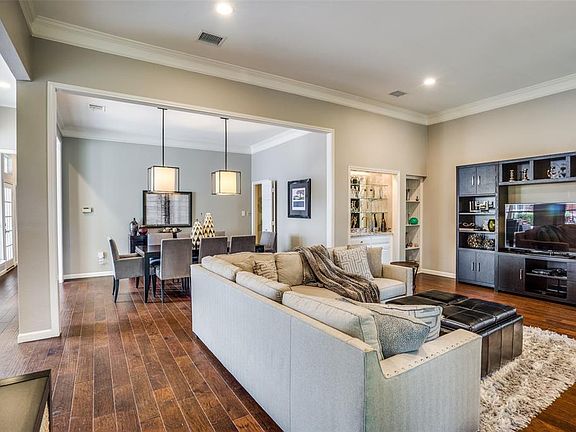 4th image of 4516 Creekmeadow Dr
