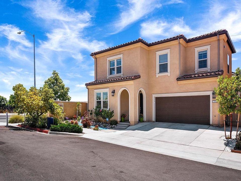 1st image of 1084 Rolling Dunes Way