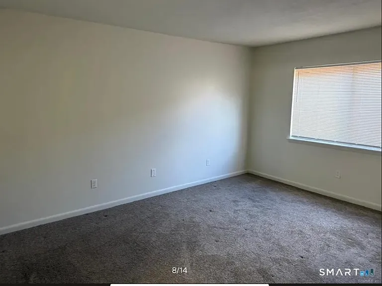 1274 E Main St #D12 — Photo 6