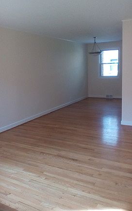 4th image of 1420 N Harlem Ave APT B
