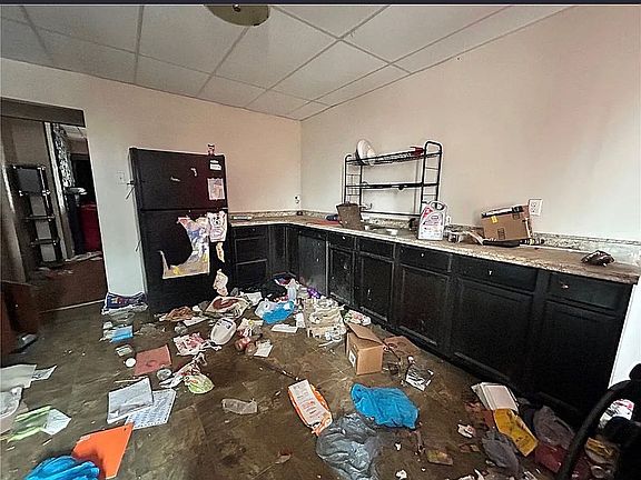 5th image of 130 Zara St