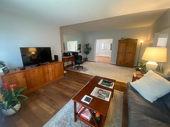 4th image of 614 Onwentsia Ave #1