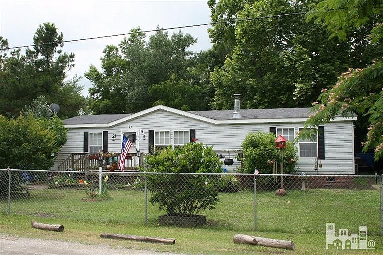 1st image of 9719 Graham Dr
