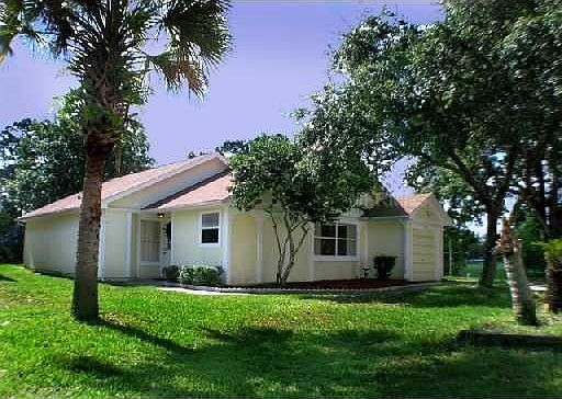 1st image of 272 Clemens Ct