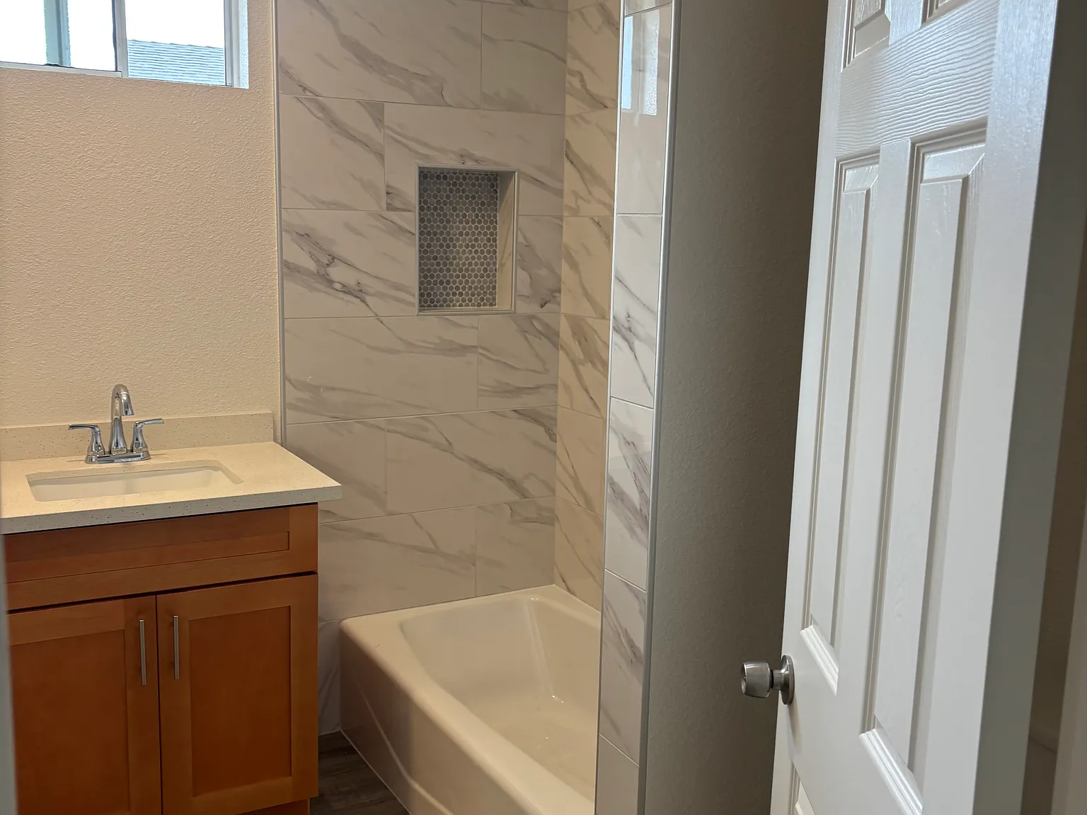 1 bed, 650 sqft, $1,825 — Photo 3