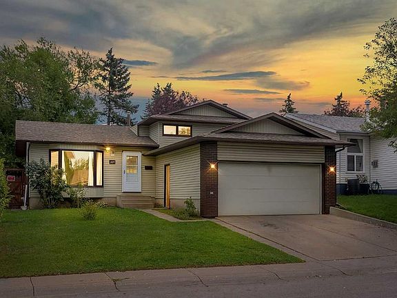2nd image of 139 W Whitlock Close NE