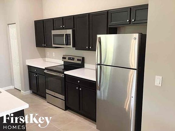 3rd image of 779 NW Archer Ave