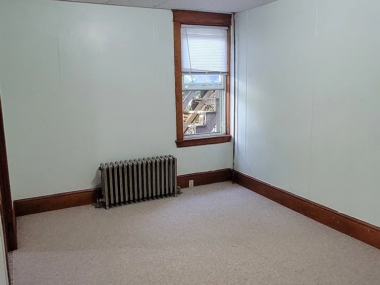 47 Clinton Ave #1 — Photo 5