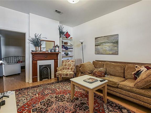 2nd image of 1329-31 Leonidas St