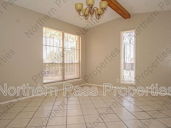 3rd image of 244 Mardi Gras Dr