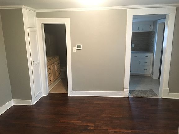5th image of 3122 S 34th St