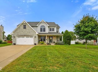 482 Acorn Dr, Whiteland, IN