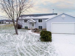 3481 S Williams Rd, Saint Johns, MI 48879