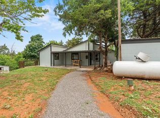 11900 Echo Ridge St, Hinton, OK 73047
