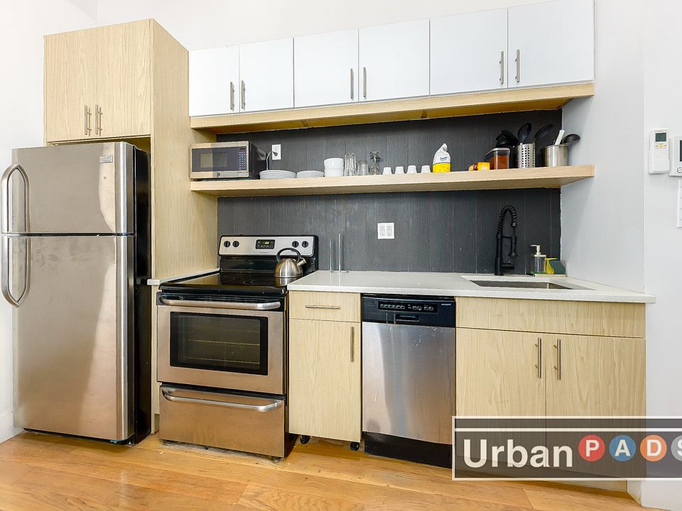 2nd image of 110 Frost St #1G