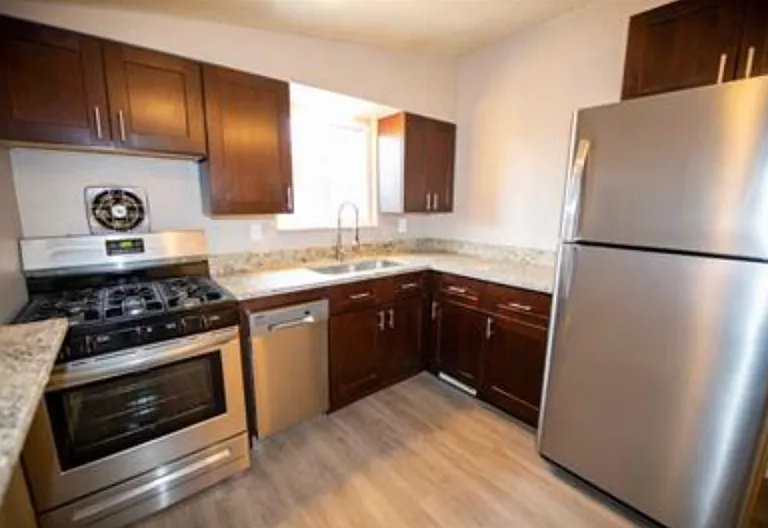 7924 Edgewood Avenue - A-2-R — Photo 3