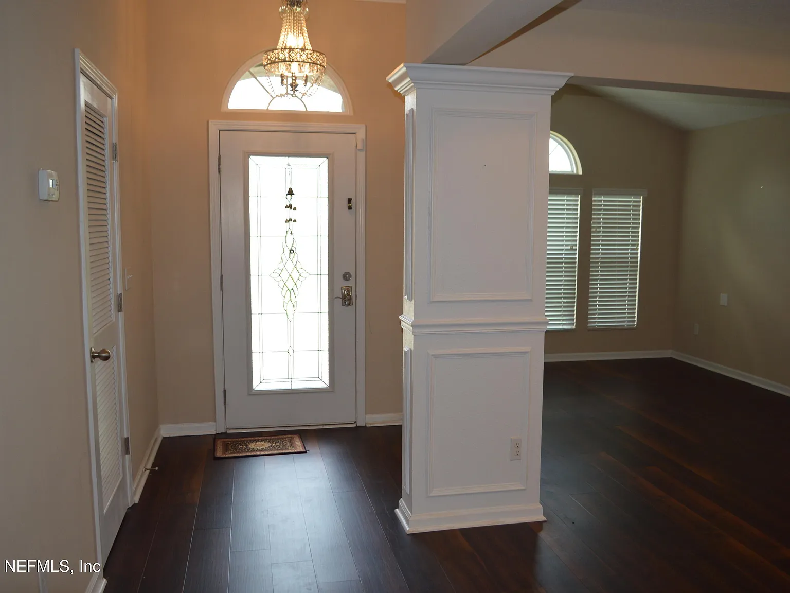4 bed, 2.0 bath, 2191 sqft, $2,600 — Photo 3