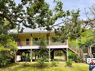 16618 White Ln, Gulf Shores, AL 36542