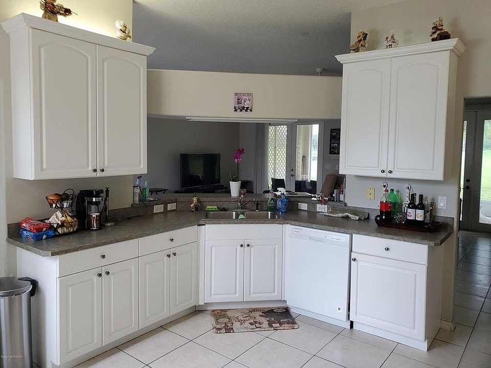 1st image of 1797 Windbrook Dr SE