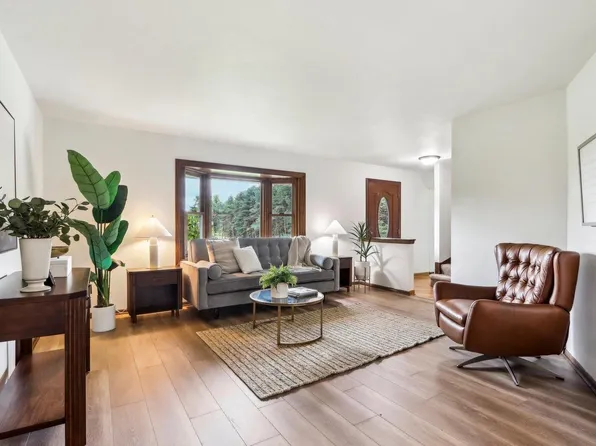 W1396 County Road O, Oconomowoc, WI 53066