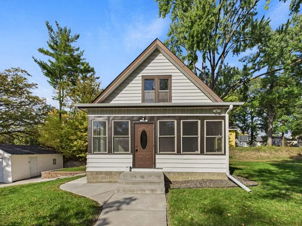 3501 Queen Ave N, Minneapolis, MN 55412