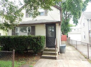 217 Jefferson Ave, Mineola, NY 11501