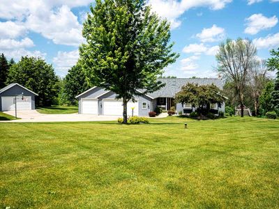W9010 School Rd, Hortonville, WI, 54944