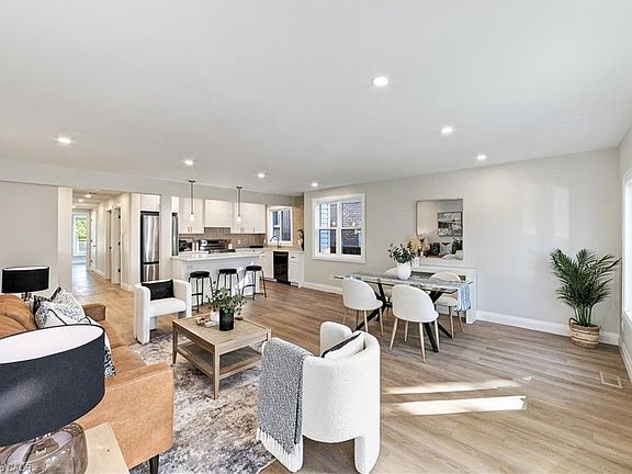 5th image of 5 Herbert Ct
