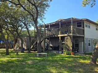 501 Steart St, Rockport, TX 78382