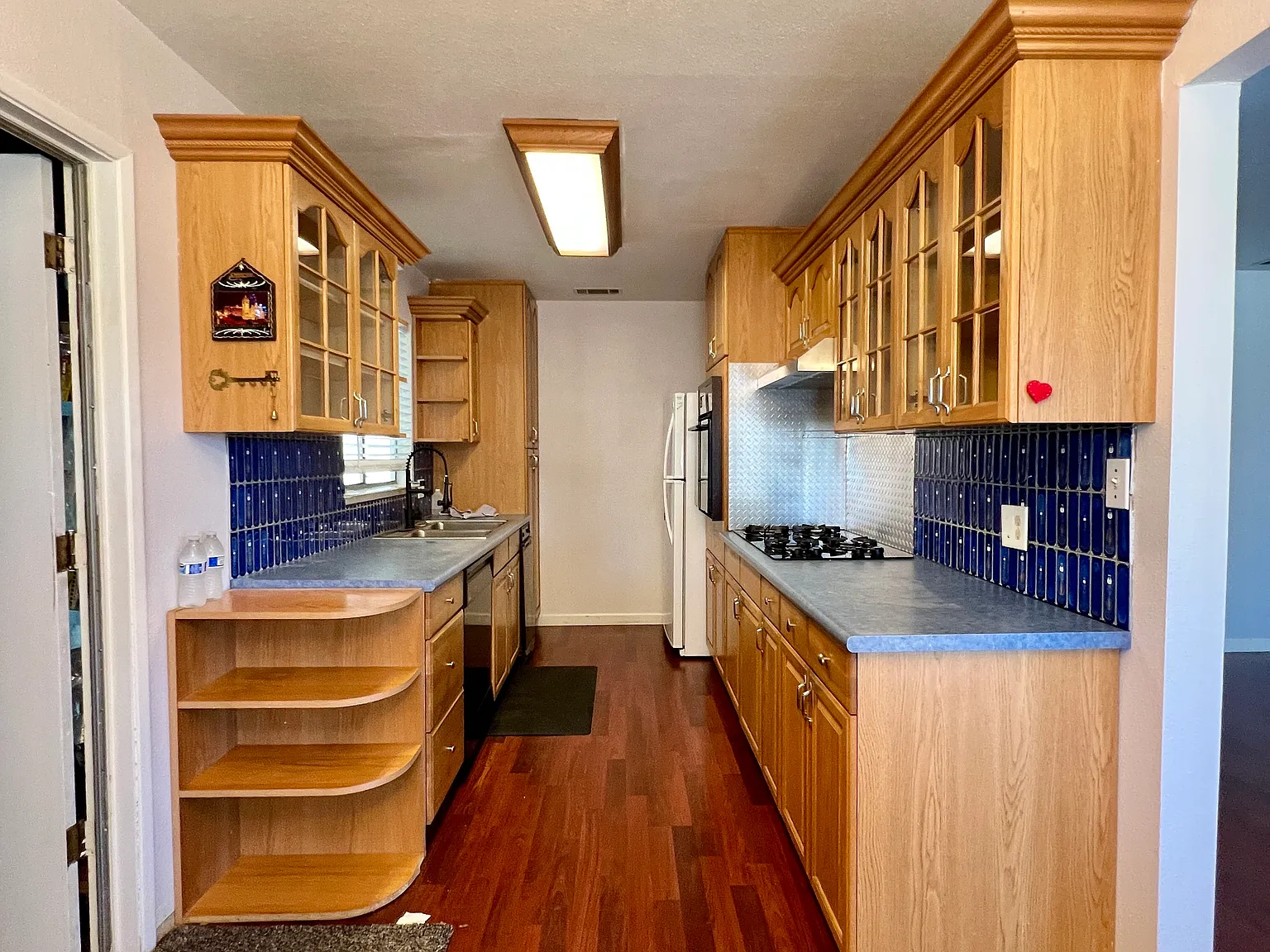 3 bed, 1032 sqft, $2,400 — Photo 4