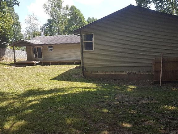 5th image of 6716 Bay Circle Dr