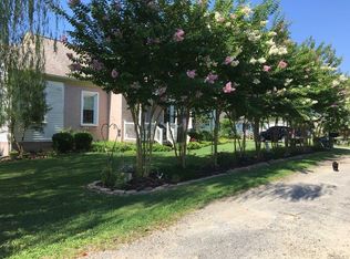 514 Vance St, Wakefield, VA 23888